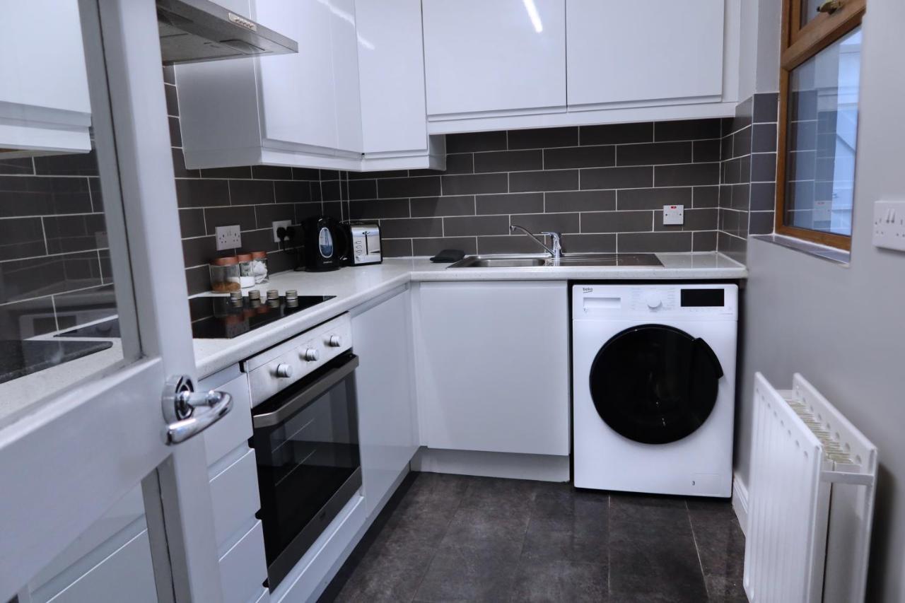 Broadway Belfast! Central Location! Sleeps 6! Exteriör bild