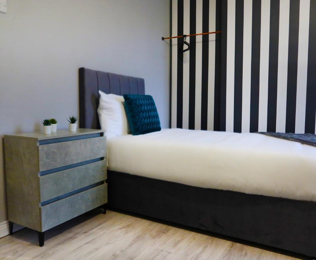 Broadway Belfast! Central Location! Sleeps 6! Exteriör bild