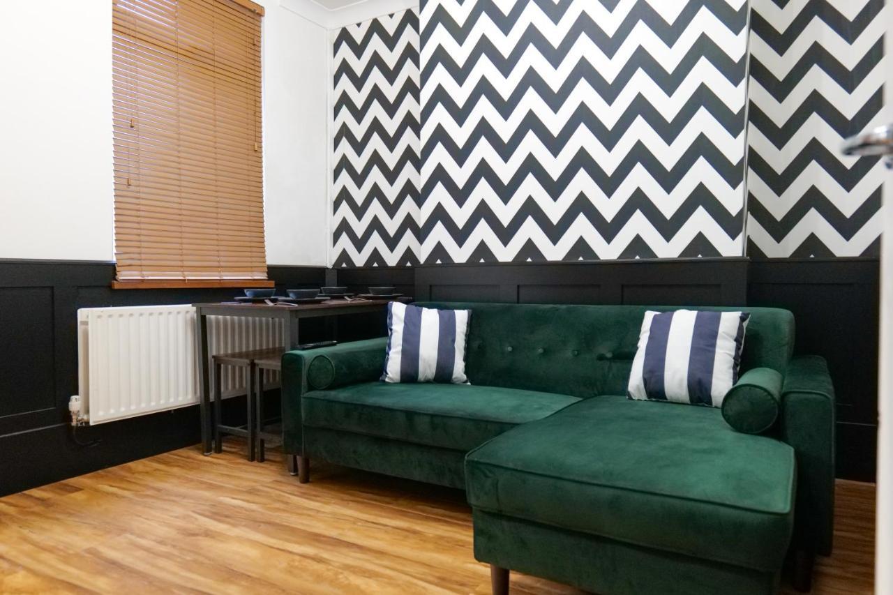 Broadway Belfast! Central Location! Sleeps 6! Exteriör bild
