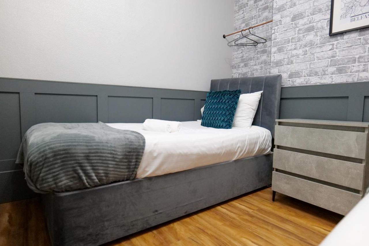 Broadway Belfast! Central Location! Sleeps 6! Exteriör bild