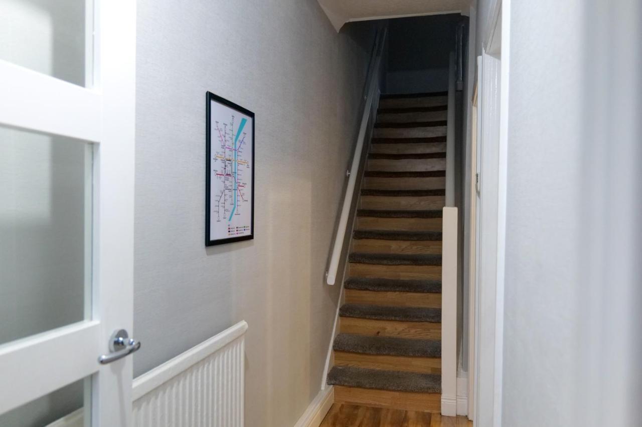 Broadway Belfast! Central Location! Sleeps 6! Exteriör bild